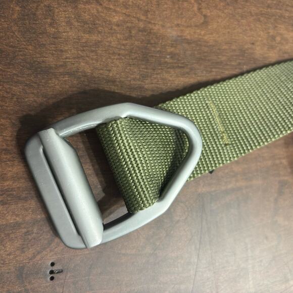 Cabelas Bison Belt Olive Green Lightweight 42'' Webbed Nylon Rappel USA Colorado - Picture 2 of 5